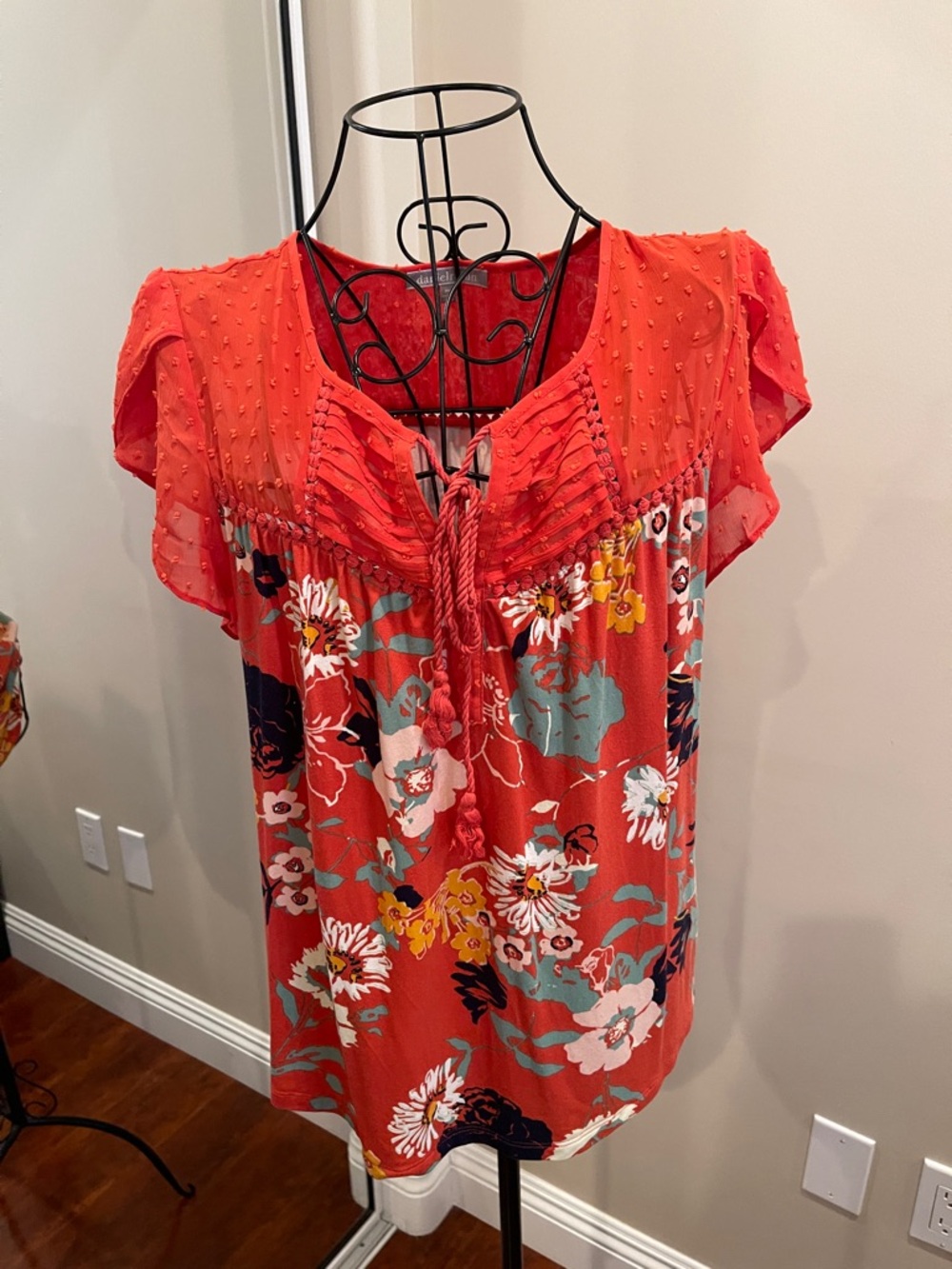 Daniel Rainn Coral Floral Ruffle Tie-Front Flutter Sleeve Blouse